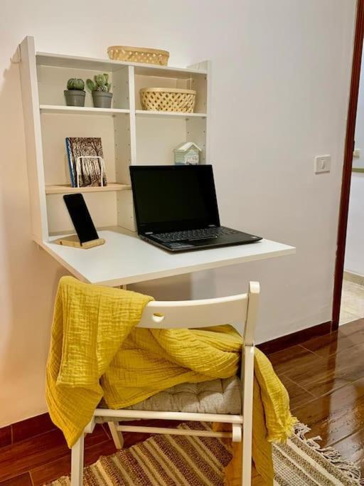 Confortable En Pueblo Costero Apartment *